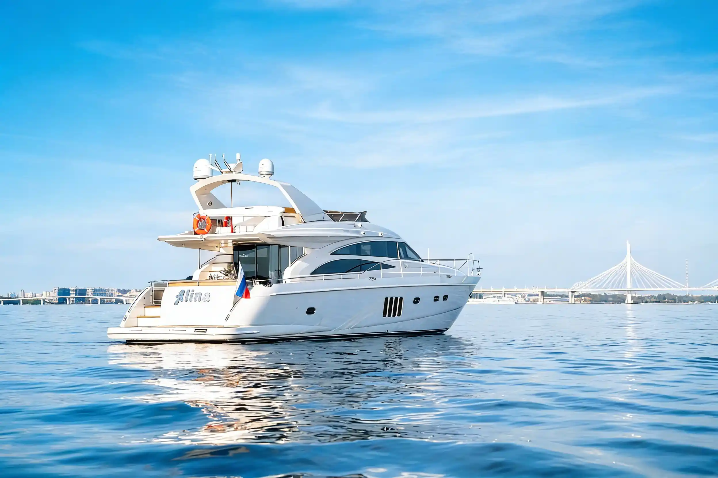 Яхта Princess 68